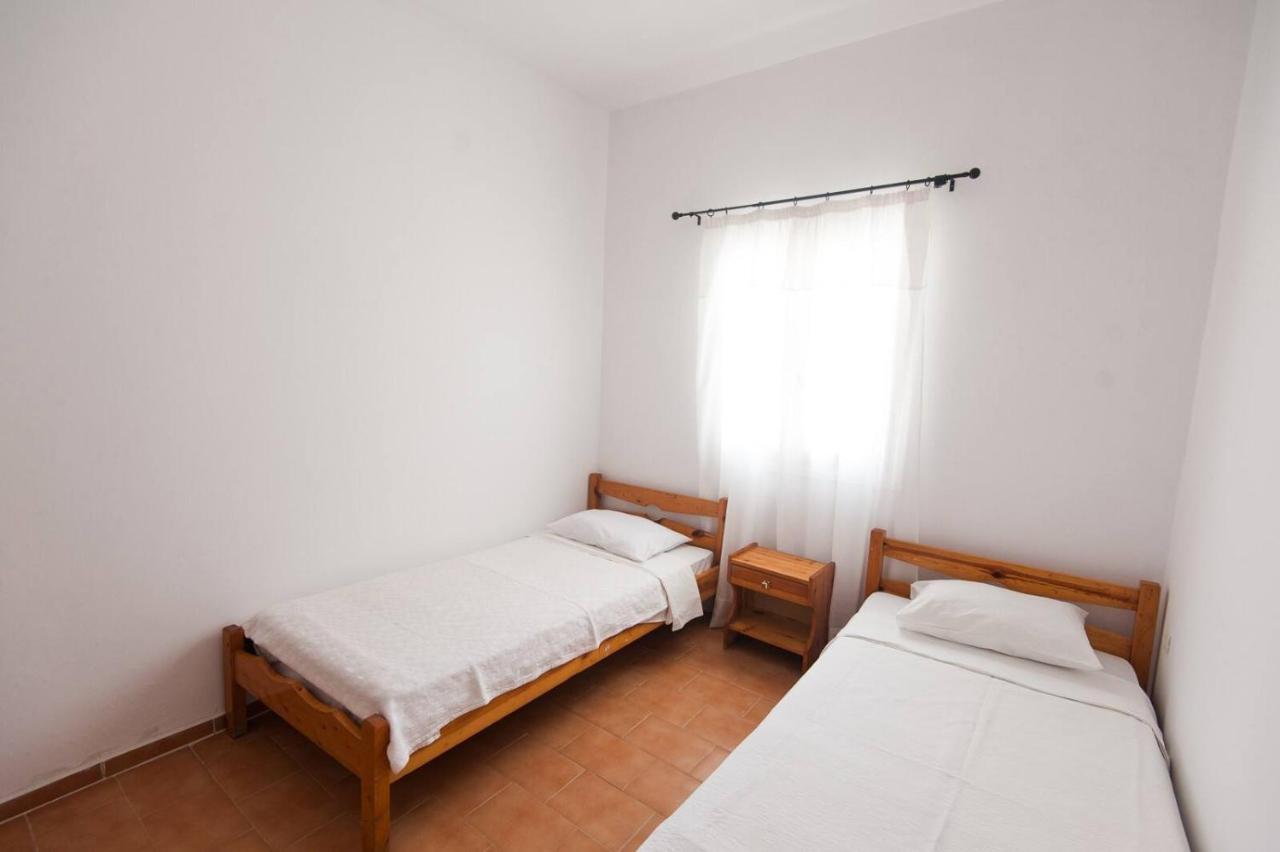 Madalenas B&B ペレカス エクステリア 写真
