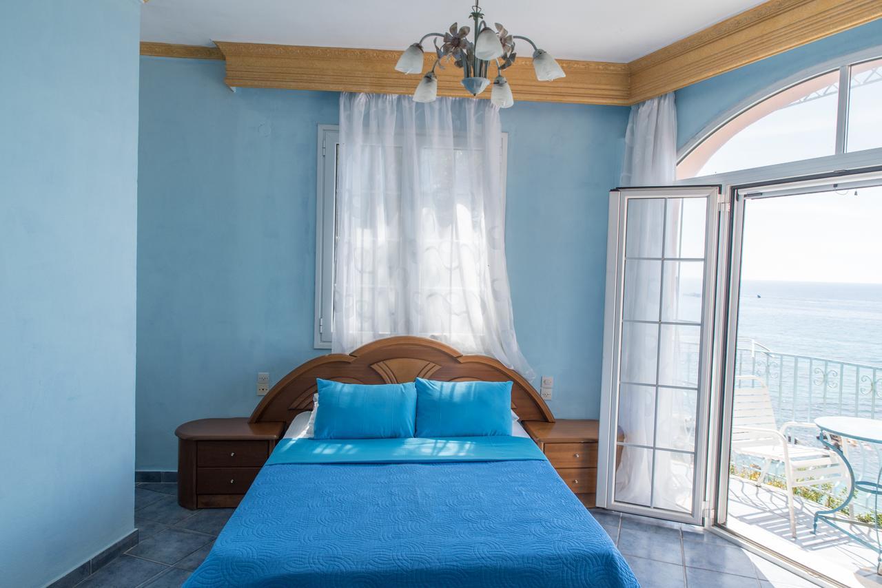Madalenas B&B ペレカス エクステリア 写真